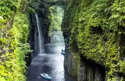 The Beppu Ropeway, Yufuin’s craft lanes, Tadewara Wetland and Takachiho Gorge.