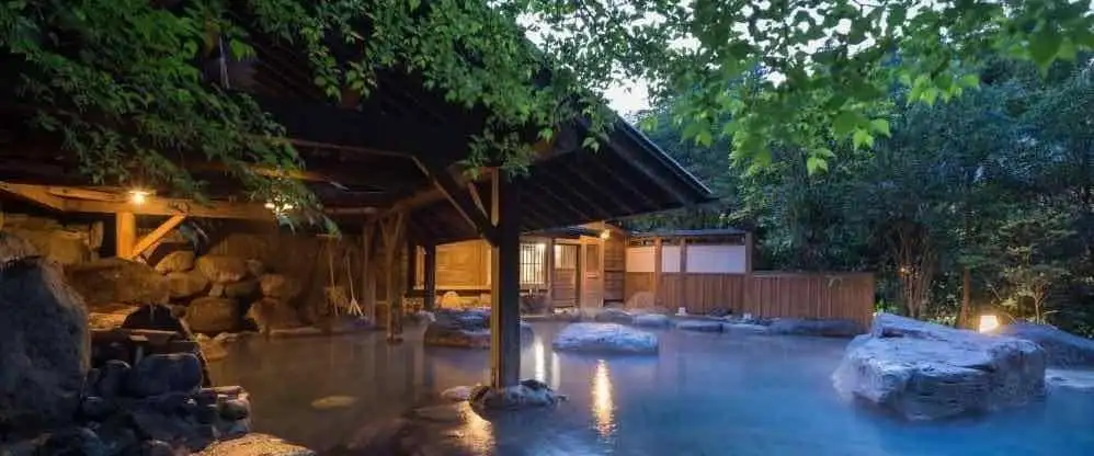 Nakagawa Seiryu — outdoor forest onsen